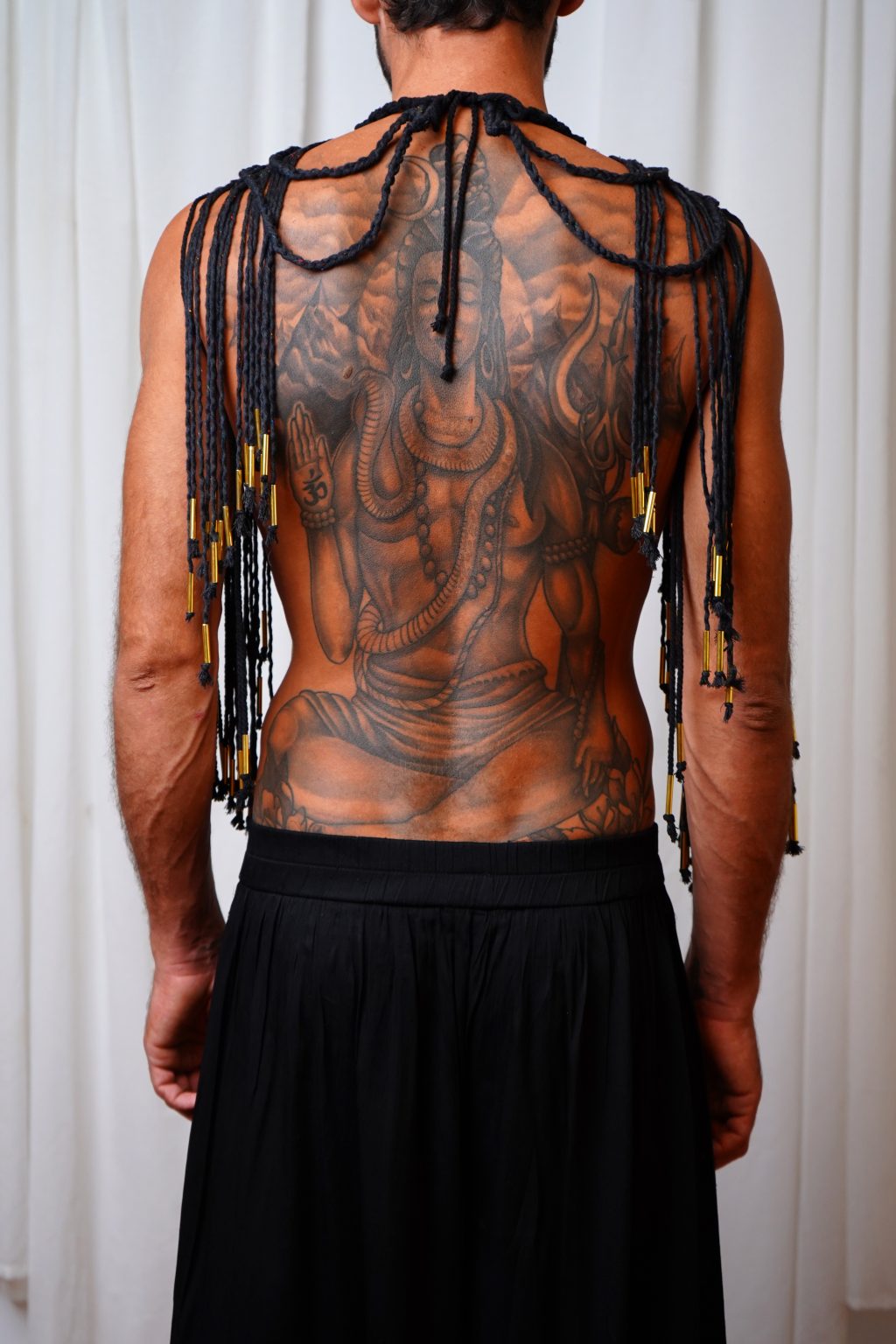 Aarde Shoulder Pads Black