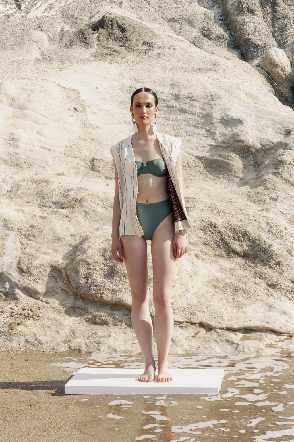 Cocoon | White Vest with Lining