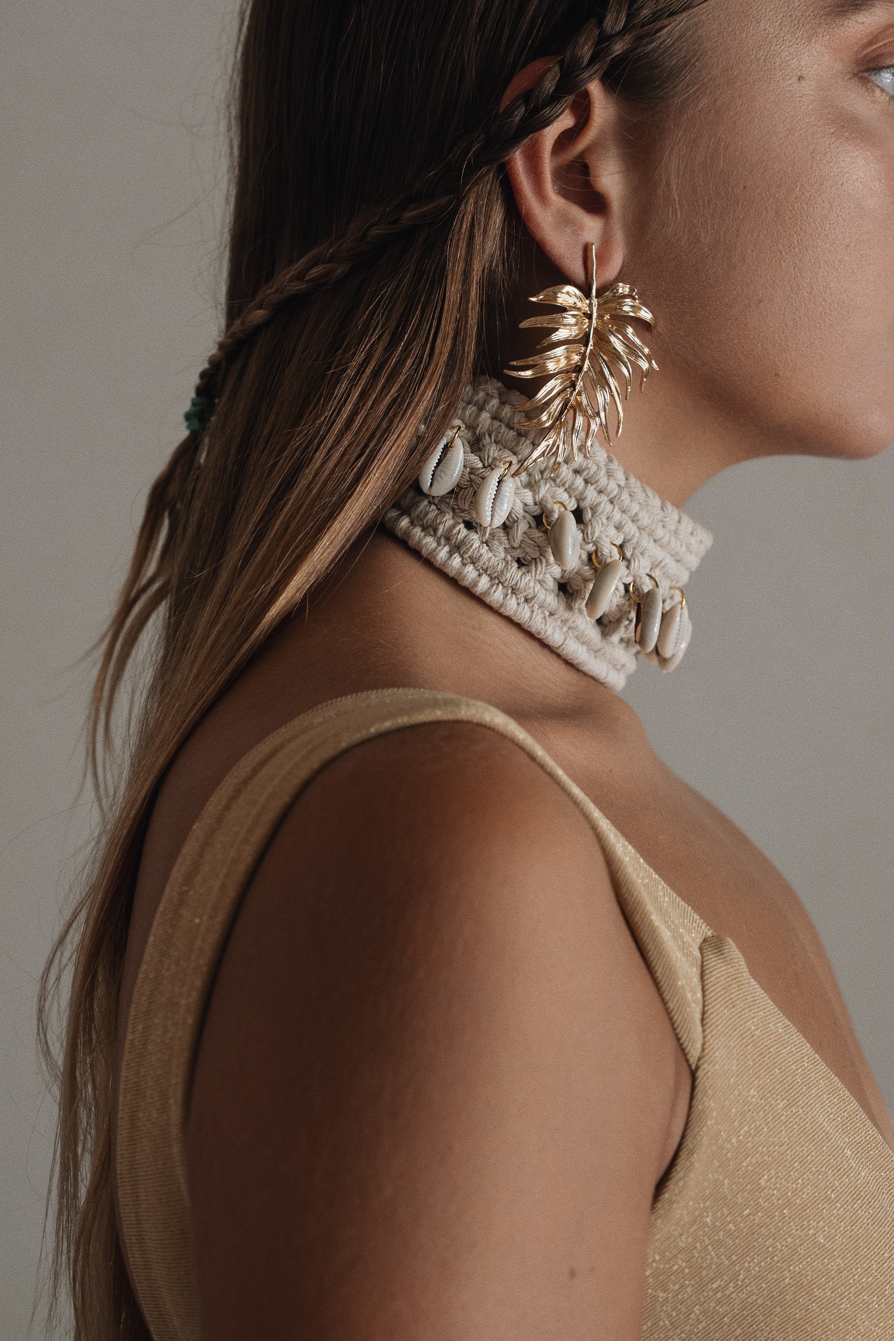 Savage Grace Choker Natural