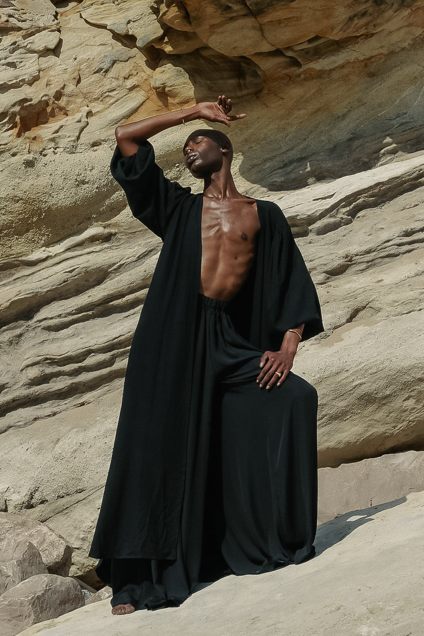 Wanderer | Black Kimono with Balloon Sleeves and Trousers